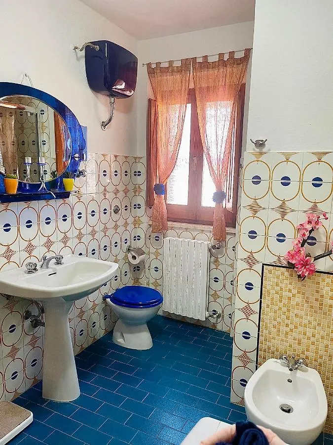 Domusnovas Villa Eden 0*,  איטליה