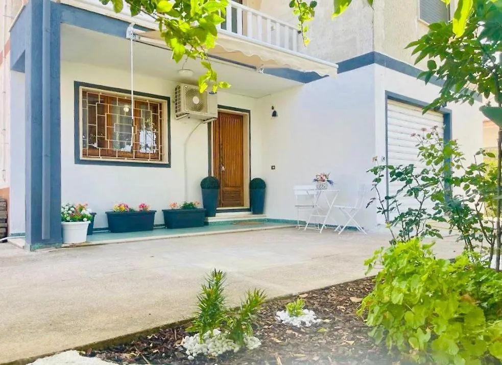 Domusnovas Villa Eden בית נופש