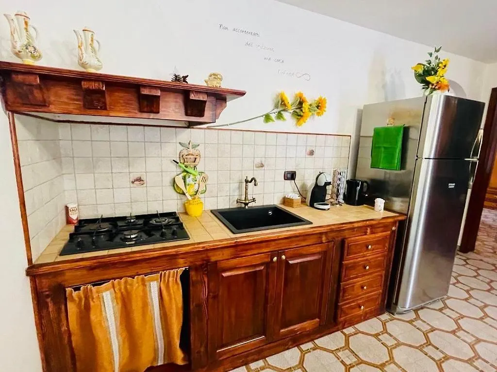 בית נופש Domusnovas Villa Eden איטליה